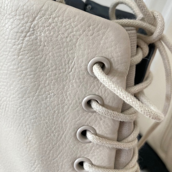 Sarto Anthropologie Ellera Ivory Leather Chelsea Boots Sz 7 - Picture 6 of 13